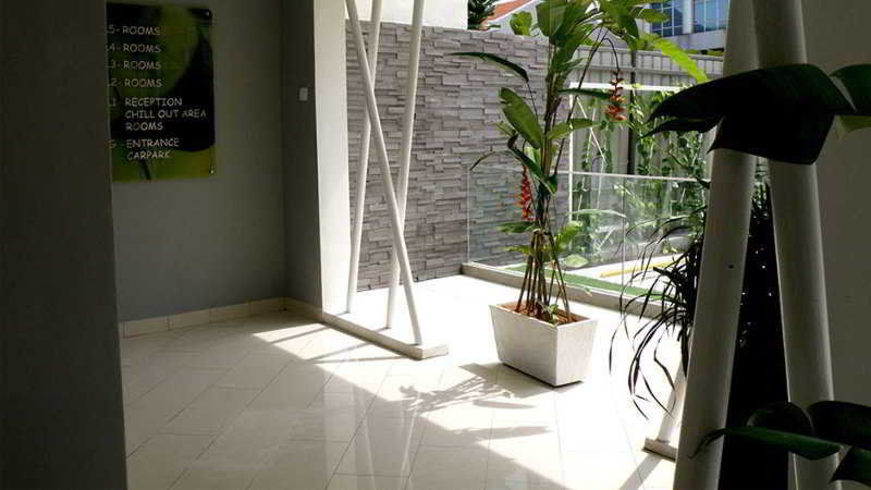 Yan 2* George Town
